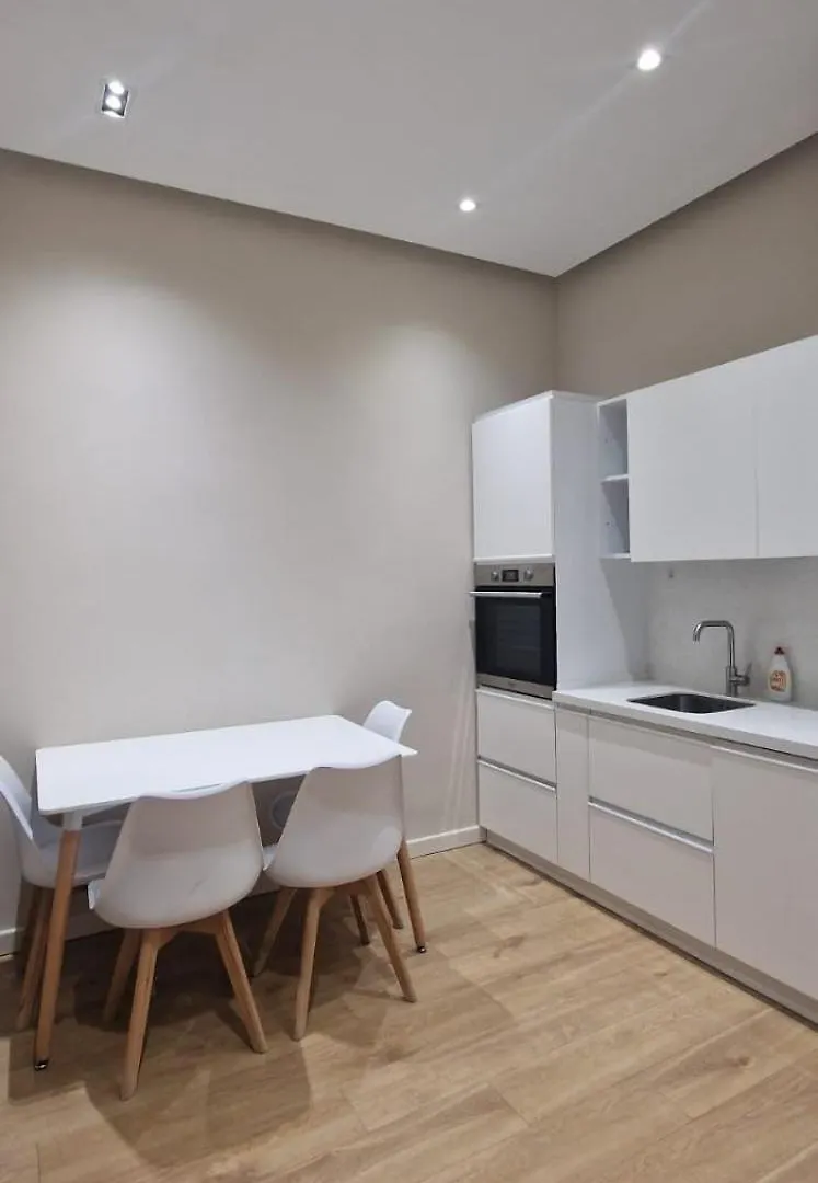 Apartment Lilo'S Place 1 Tirana Albania